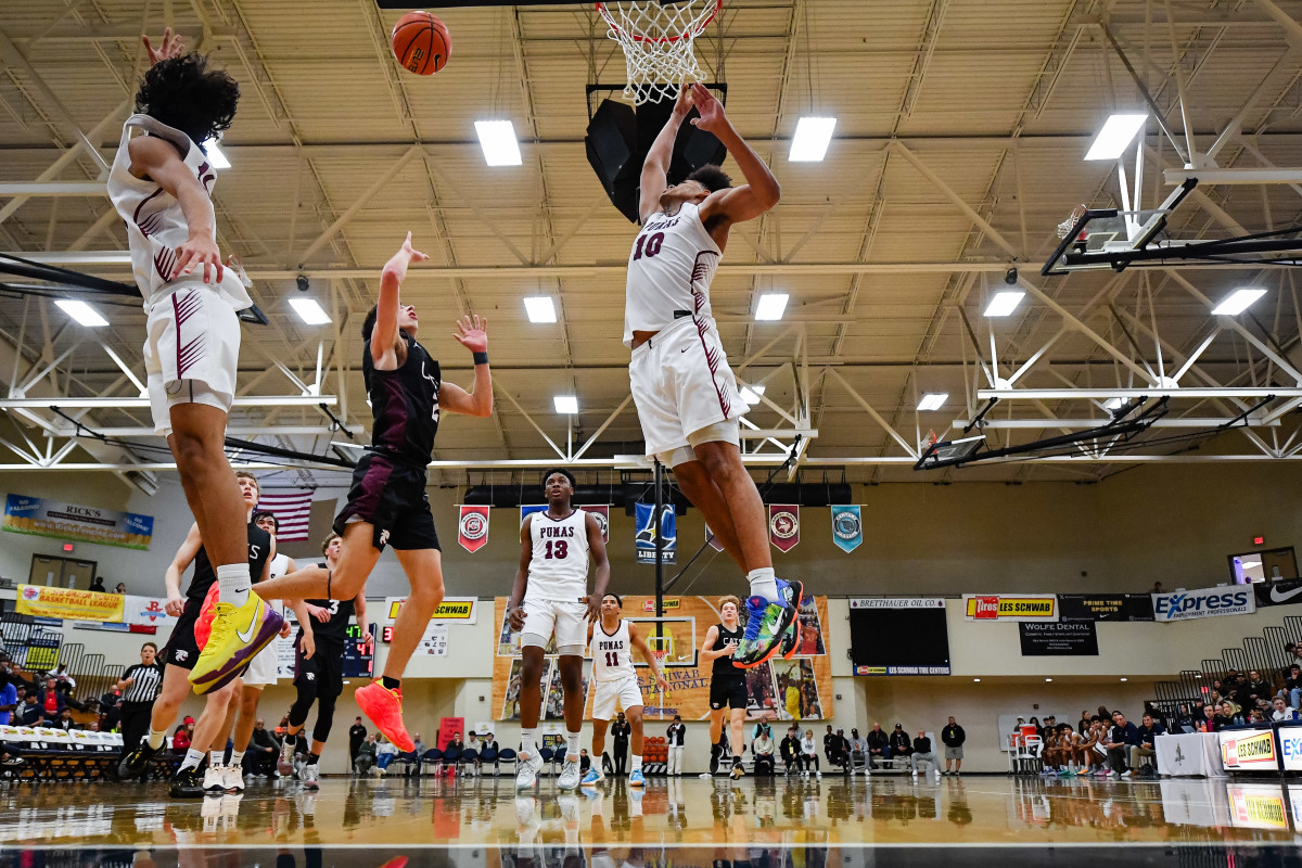 Perry Mt. Spokane boys basketball Les Schwab Invitational game December 28 2023 Naji Saker-67